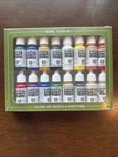 Vallejo Acrylics 70140 Color Paint Set - 16 Bottles