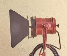  11/ Mole Richardson Focusing Mickey Mole type 4081 w/ barn doors