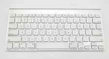 Apple Wireless Bluetooth Keyboard Model A1314 Silver TESTED WORKING