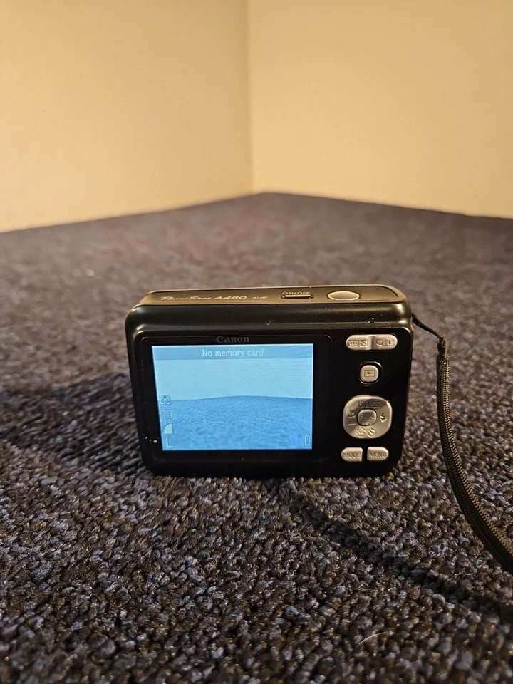 Cámara digital Canon PowerShot A480 10,0 MP PROBADA negra mate con tarjeta SD NUEVA 2 GB Foto 3 de 4