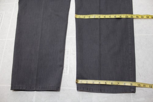 SJB ST.JOHN'S BAY Men's 44(43) x 32 Gray Khaki Pleated Front Tapered Pants Chino - Picture 8 of 12