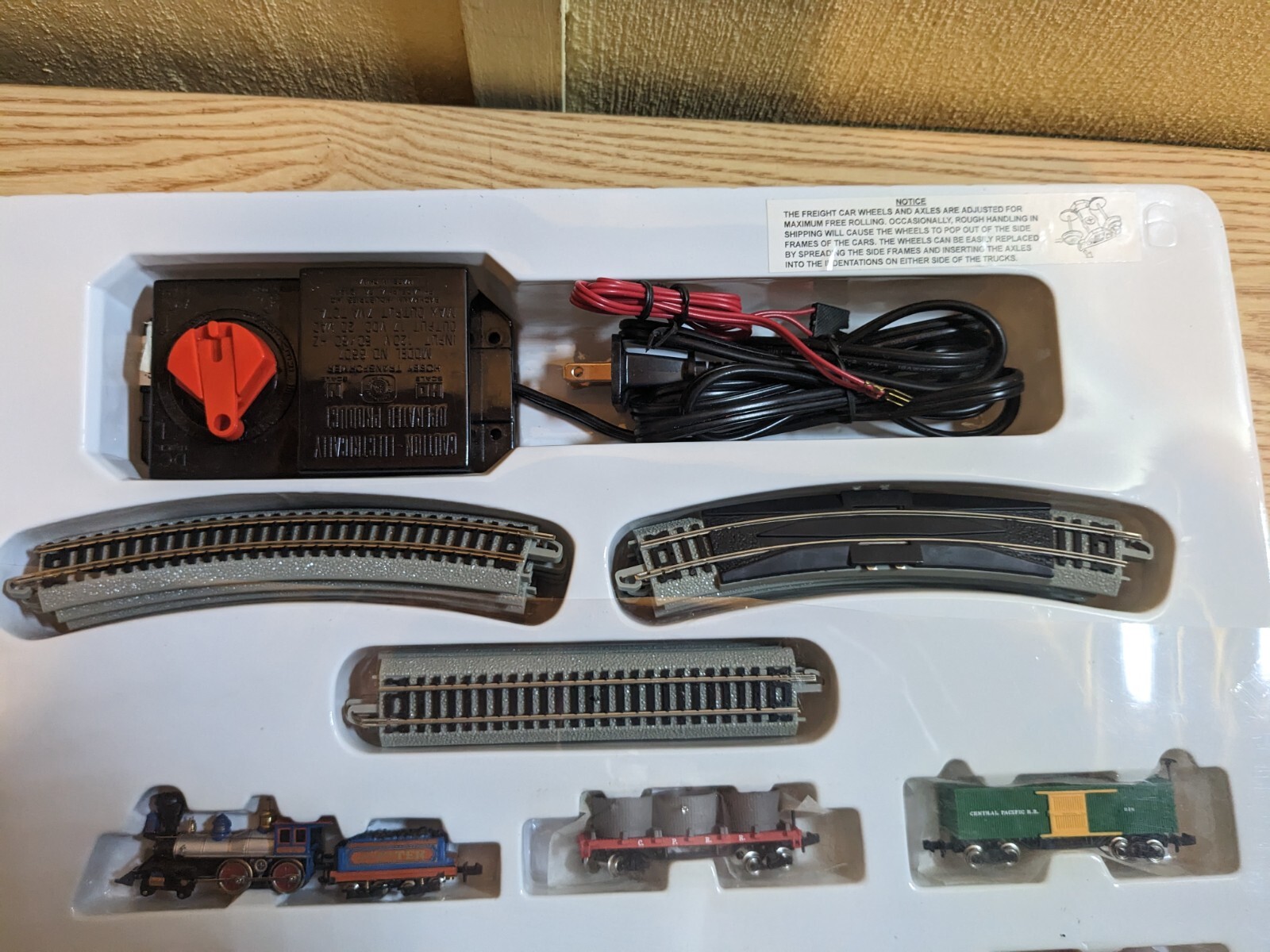 Bachmann 24006 Frontiersman NScale Train Set EZ Track System DC