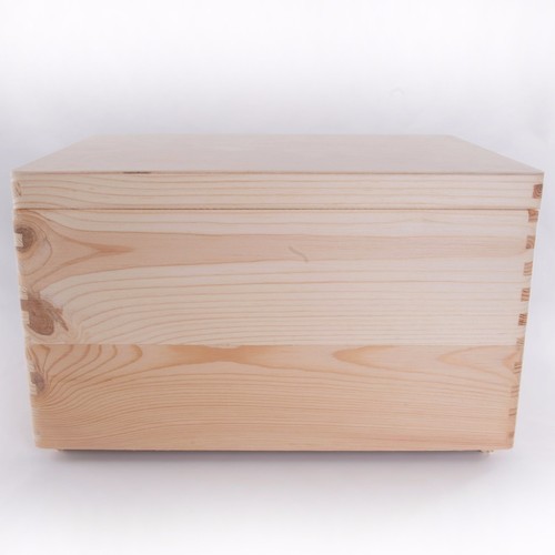 Large Wooden Storage Memory Box With Lid / Pinewood Toy Chest Keepsake Trunk - Picture 6 of 8