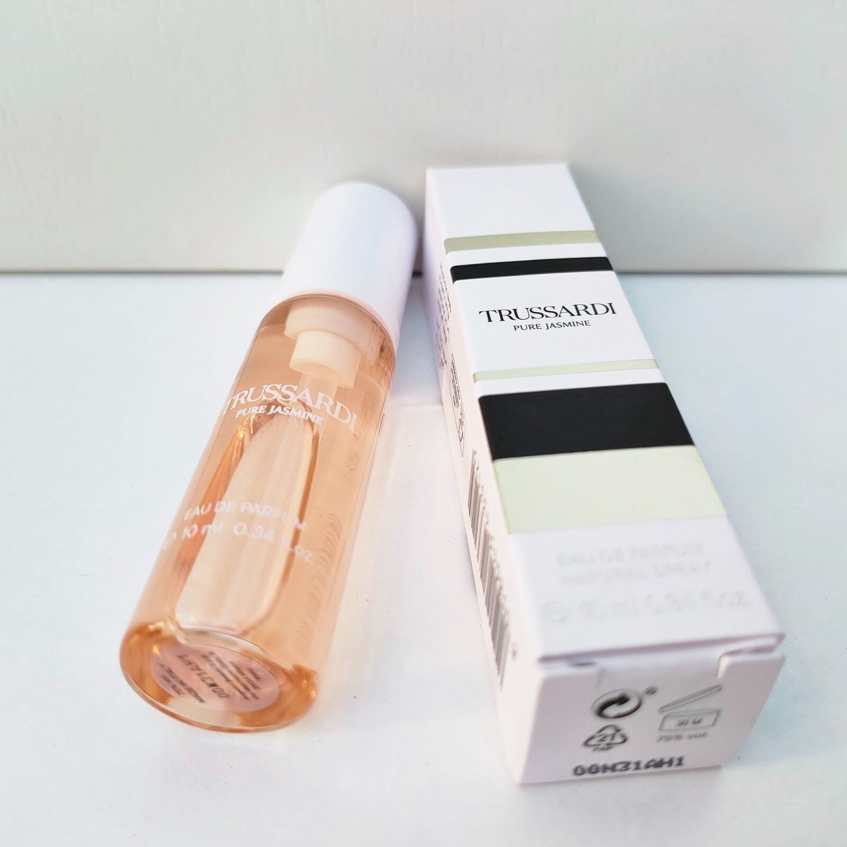 1x Trussardi Pure Jasmine Eau de Parfum Travel Spray Fragrance