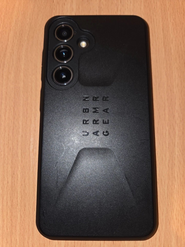 Custodie UAG Civilian Case Samsung Galaxy S24 Nero + Spigen Optik Armor S24 - Immagine 4 di 4