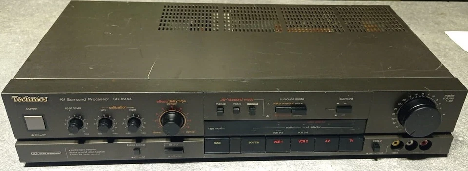 Technics SH-AV44 Processore AV Surround 30W + 30W (8 ohm, 1 khz, EIAJ) - Immagine 2 di 4