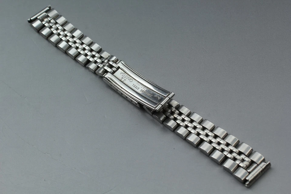 Cinturino orologio vintage [N MINT] Omega colore argento originale 5707/136 1... - Immagine 2 di 4