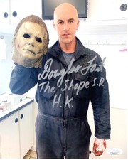 Douglas Tait signed 8x10 Photo Michael Myers, The Shape - JSA Authentication