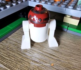 Lego Sw0706 Star Wars Astromech Droid Minifigure R4-P17  75131 75191