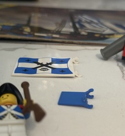 LEGO Pirates 6274 Caribbean Clipper Kit Complete with Instructions and Box READ