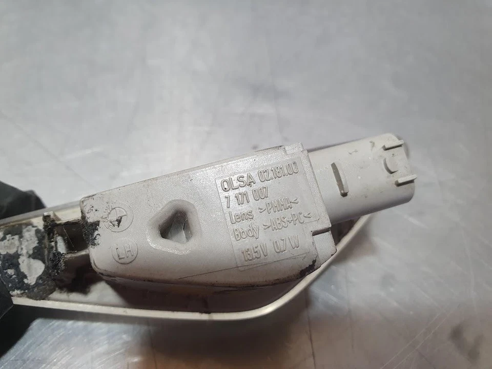 BMW X5 LEFT INDICATOR/FOG/SIDE GUARD FLASHER (REPEATER), E70, 03/07-08/13 07 08  - image 3 of 4