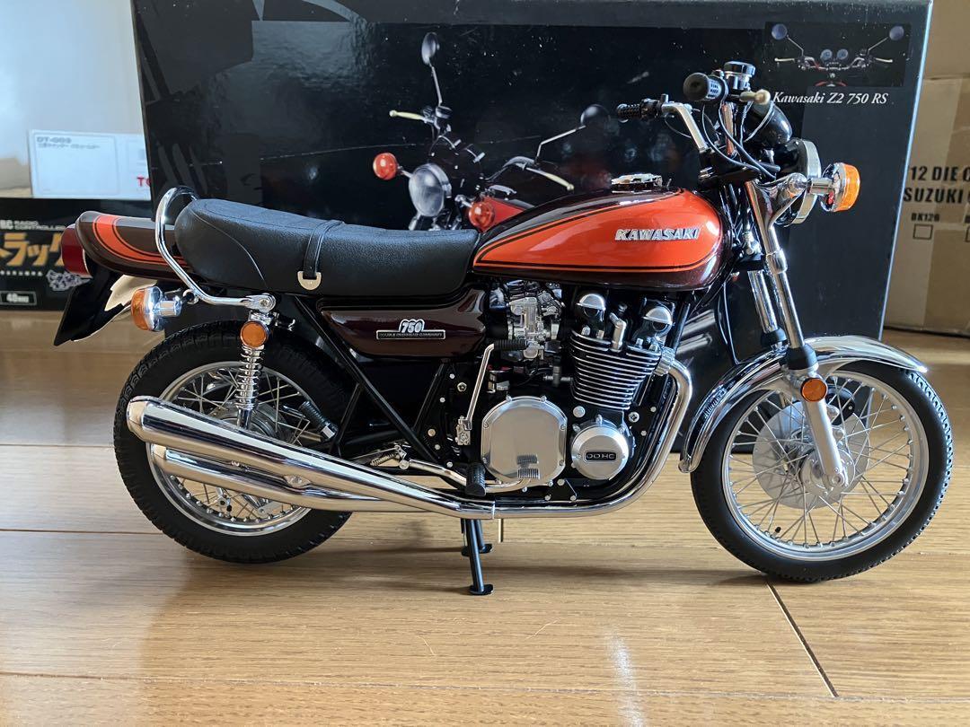 kawasaki カワサキ Z2 750RS 火の玉カラー ミニチャンプス1/6