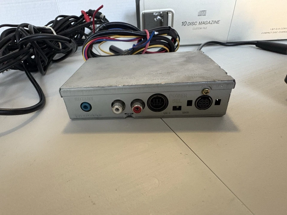 SONY CDX-65RF CD Car Compact Disc Changer - No Magazines - UNTESTED - Image 4 of 4