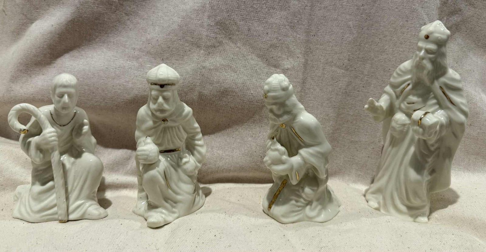 Nativity Set Dillard's Ten Piece Gold and Ivory Christmas Jesus Manger 