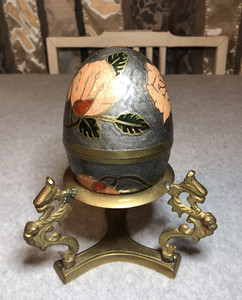 Vtg Brass Cloisonne Enamel Handpainted Egg And Brass Tri-Stand Trinket Box India