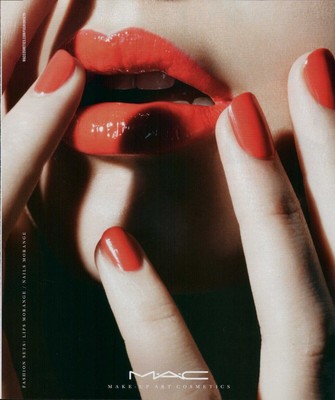 MAC Cosmetics Magazin Druckanzeige LIPS NAILS HANDS VTG 4pg 2012