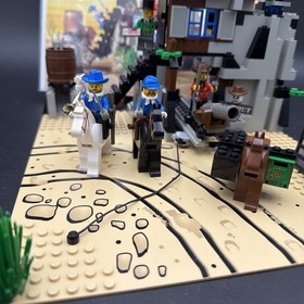 LEGO Bandit's Secret Hideout System 6761 - 100% W Manual No Box