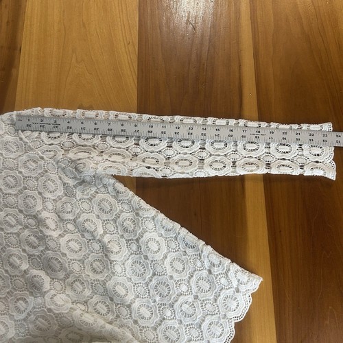 J McLaughlin Women’s Loni Blouse. XS. White. Lace Overlay. Long Sleeve - Picture 7 of 10