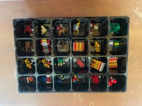 LEGO City Christmas Advent Calendar 4428 - RETIRED - 100% Complete