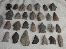 Lot of 28 Stone Arrowheads Native American Likely From Pennsylvania 