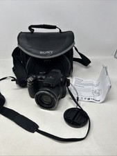 Digital Camera Fuji Film FinePix S3300 14 MP 26x Zoom 5.5W in Black with Bag