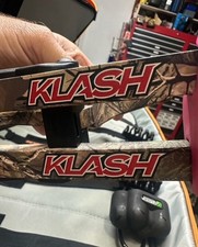 hoyt klash used with QAD rest in great shape.