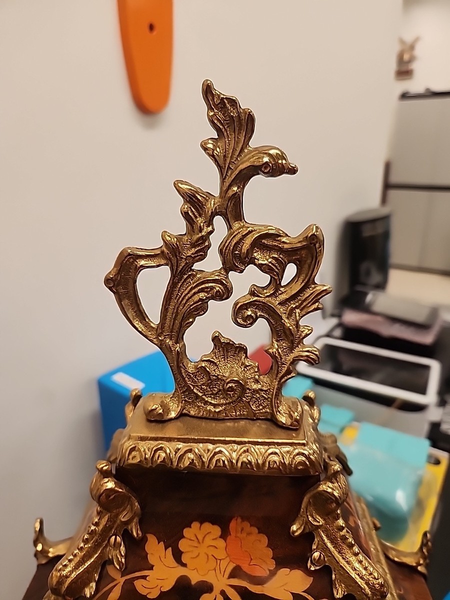 Le Ore Pendulum Table Clock With Battery Powered Quartz Movement