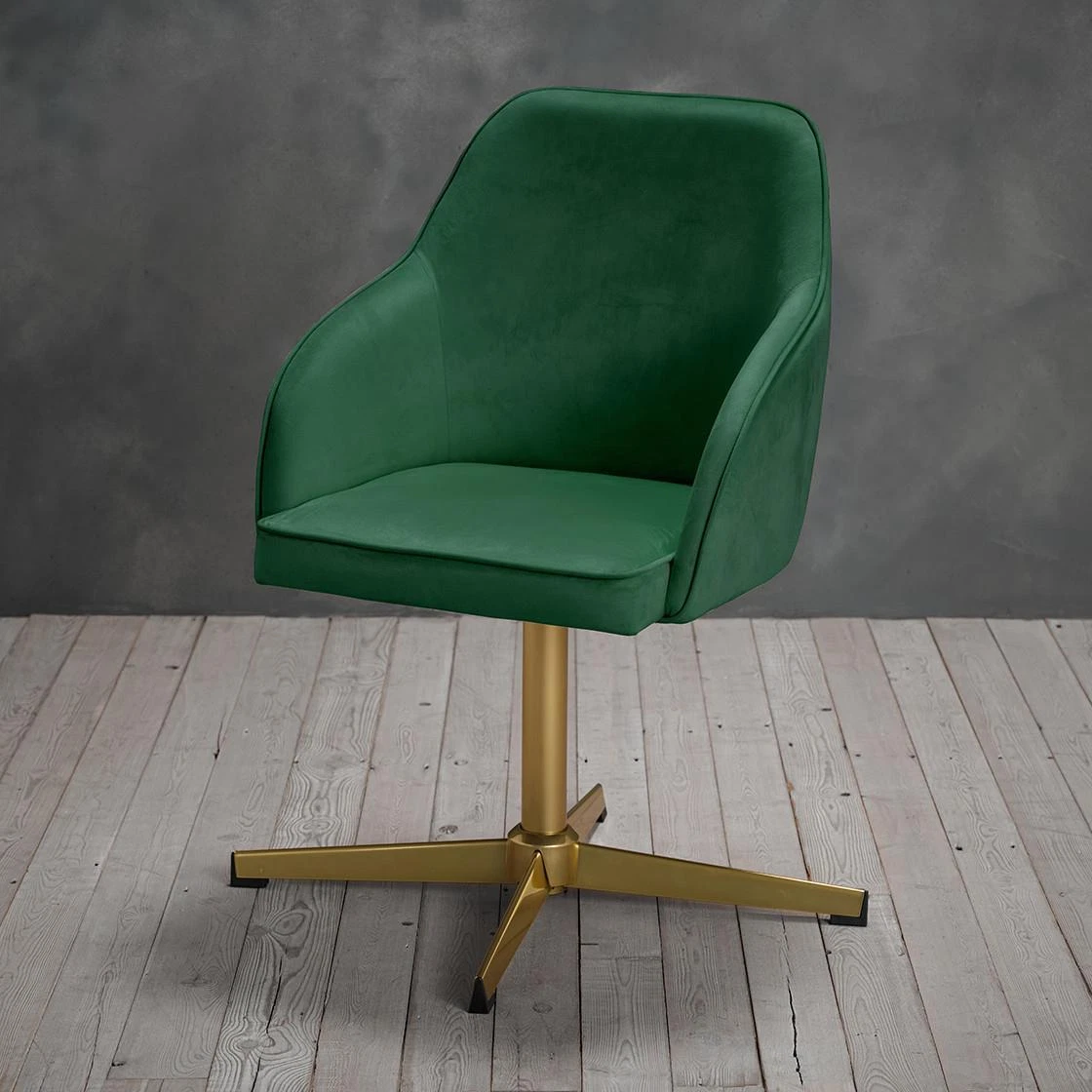 Computer outlet chair green