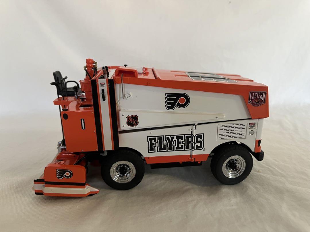 【希少】ダンバリーミント　1/24 Philadelphia Flyers Dumbari Mint 1/24 Philadelphia Flyers ZAMBONI Diecast Car