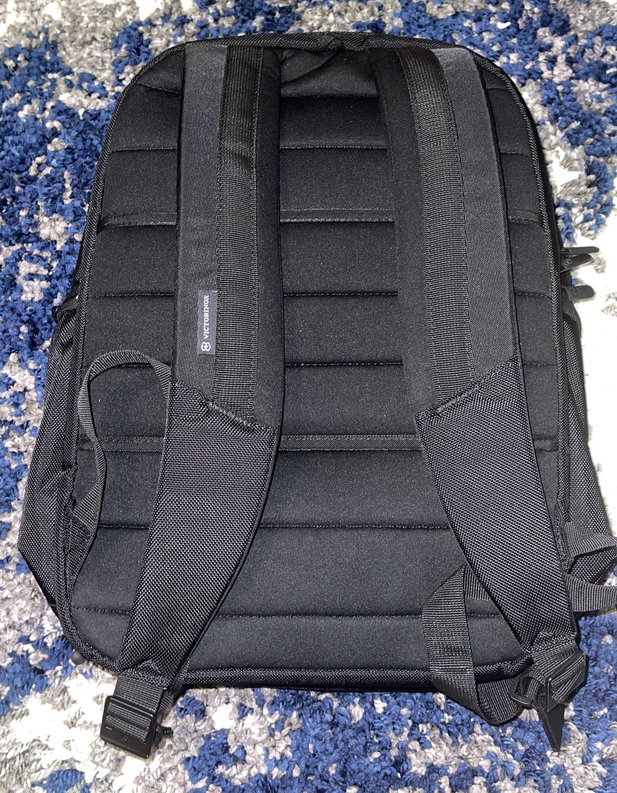 Victorinox Swiss Army VX Avenue Essentials Laptop Backpack Black 300😃