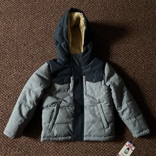 LEVI  S YOUTH QUILTED JACKET Size 5/6 NWT