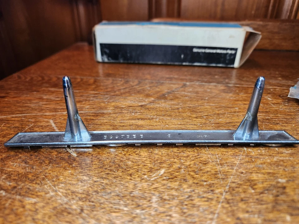 Nuevo de Lote Antiguo GM CHEVROLET 1972 BISCAYNE BELAIR IMPALA PARRILLA EMBLEMA 6263032 Foto 4 de 4