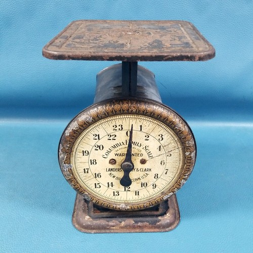 VTG Columbia Family Scale 24 lbs Landers Frary+Clark USA Works Gold/Black Chippy