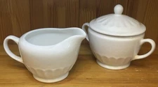Martha Stewart Everyday - MSE - Ceramic Sugar Bowl & Creamer Set - White EUC