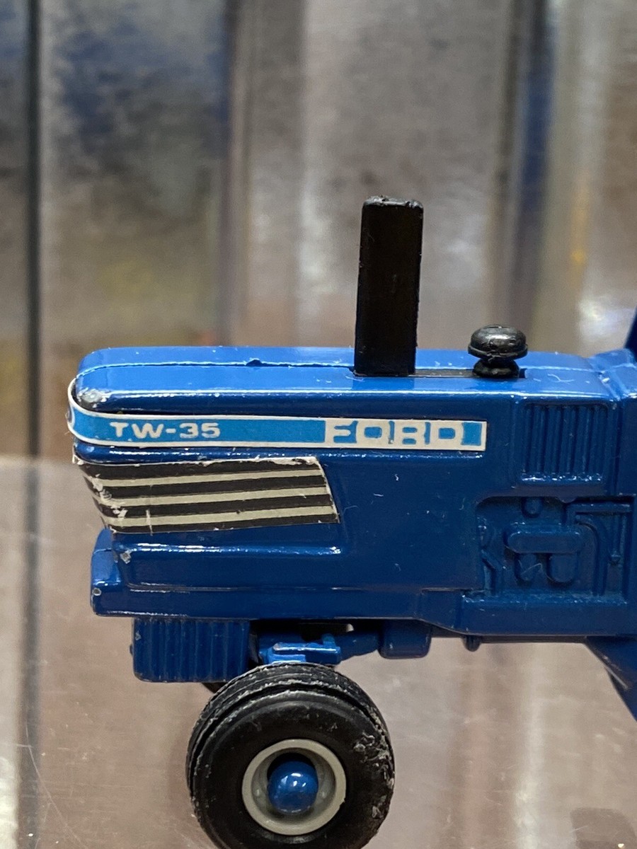 ERTL FORD TW-35 W/ CAB 1/64 Die Cast Blue Farm Tractor with Blue
