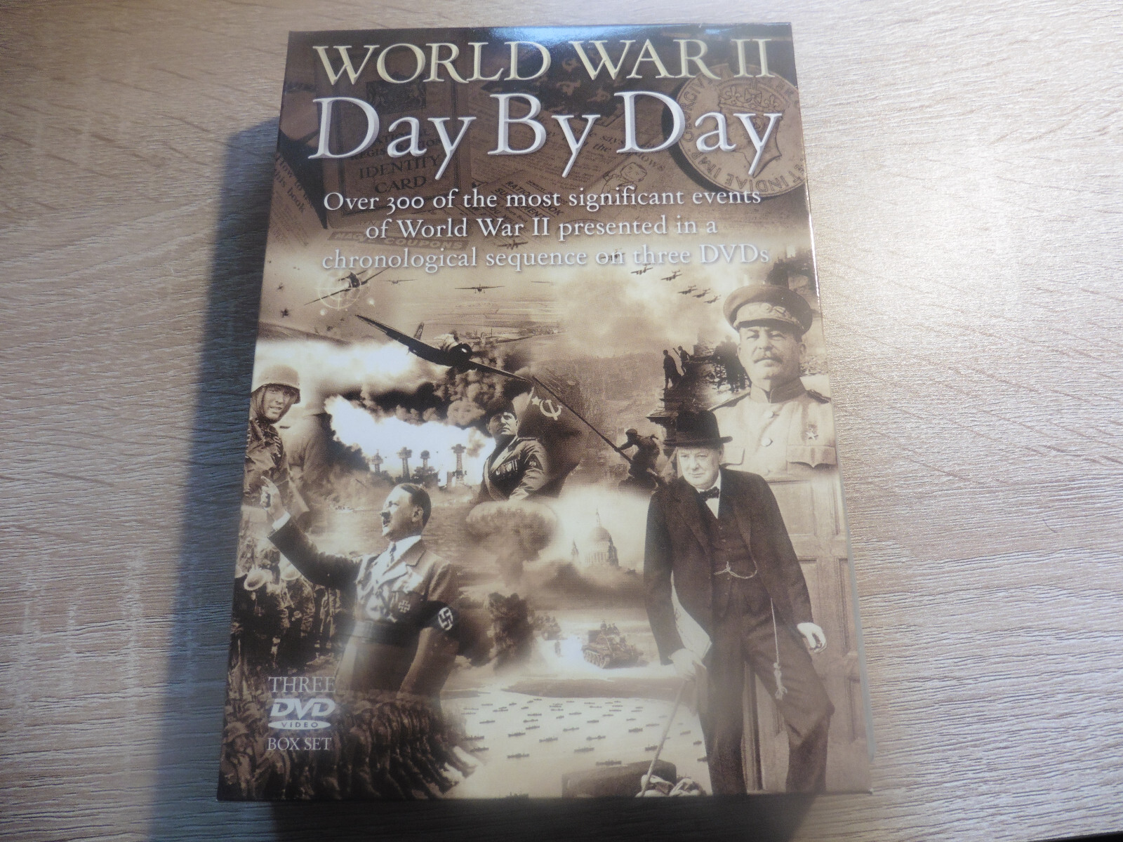 World War II : Day By Day -   3 Disc Box Set DVD - UNPLAYED