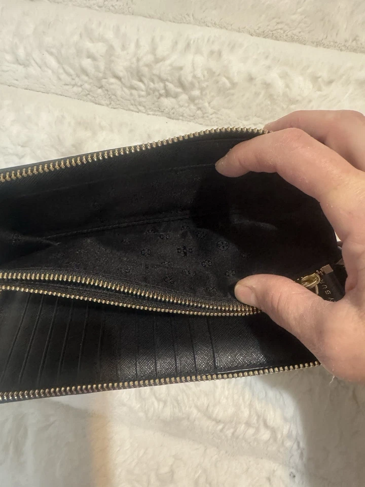 Cartera de cuero para mujer Foto 2 de 4