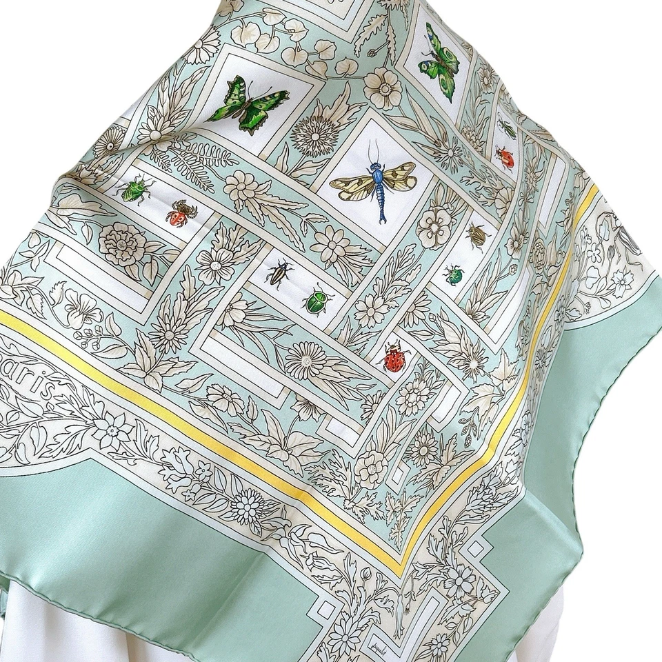 Bufanda de seda de colección HERMES Carre 90 "Joyaux de L'ete" de A. de Jacquelot verde usada Foto 4 de 4