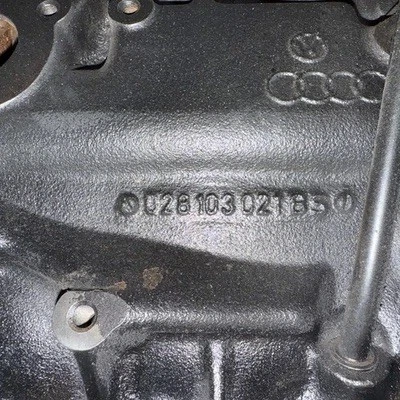 Bloque de cilindros motor desnudo TDI AHU 96-98 VW Jetta Golf Passat MK3 028 103 021 B Foto 2 de 4