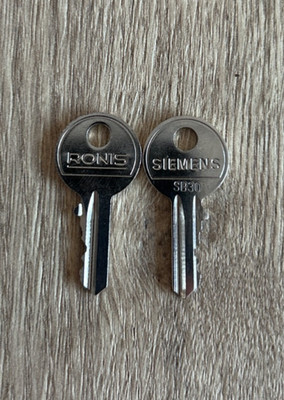VE 2x Siemens Schlüssel SB30 key Ronis 3SB3910-4A für Schlüsselschalter Ronis