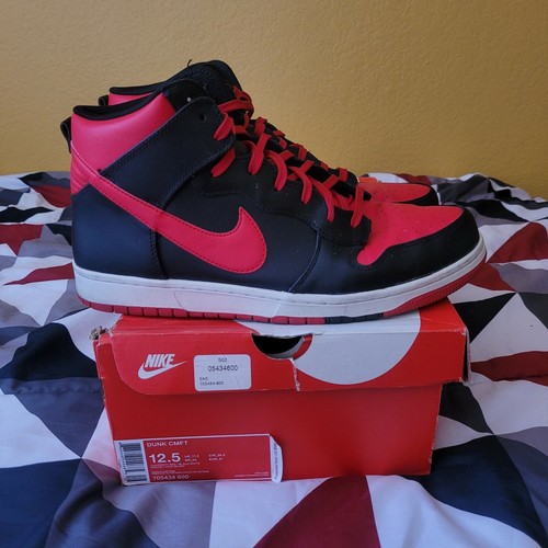 nike dunk high cmft bred