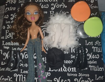 Vintage Limited Edition Bratz Doll - Formal Funk Super-Stylin' Runway Nevra