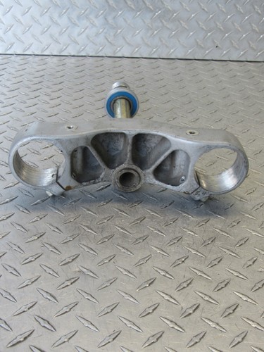 2005 05 BUELL XB9SX XB9 CALIFORNIA LIGHTNING LOWER TRIPLE TREE - Picture 6 of 13