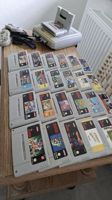 Nintendo SNES Super Nintendo Konsole + 2x Controller + 24 Spiele + Super Gameboy