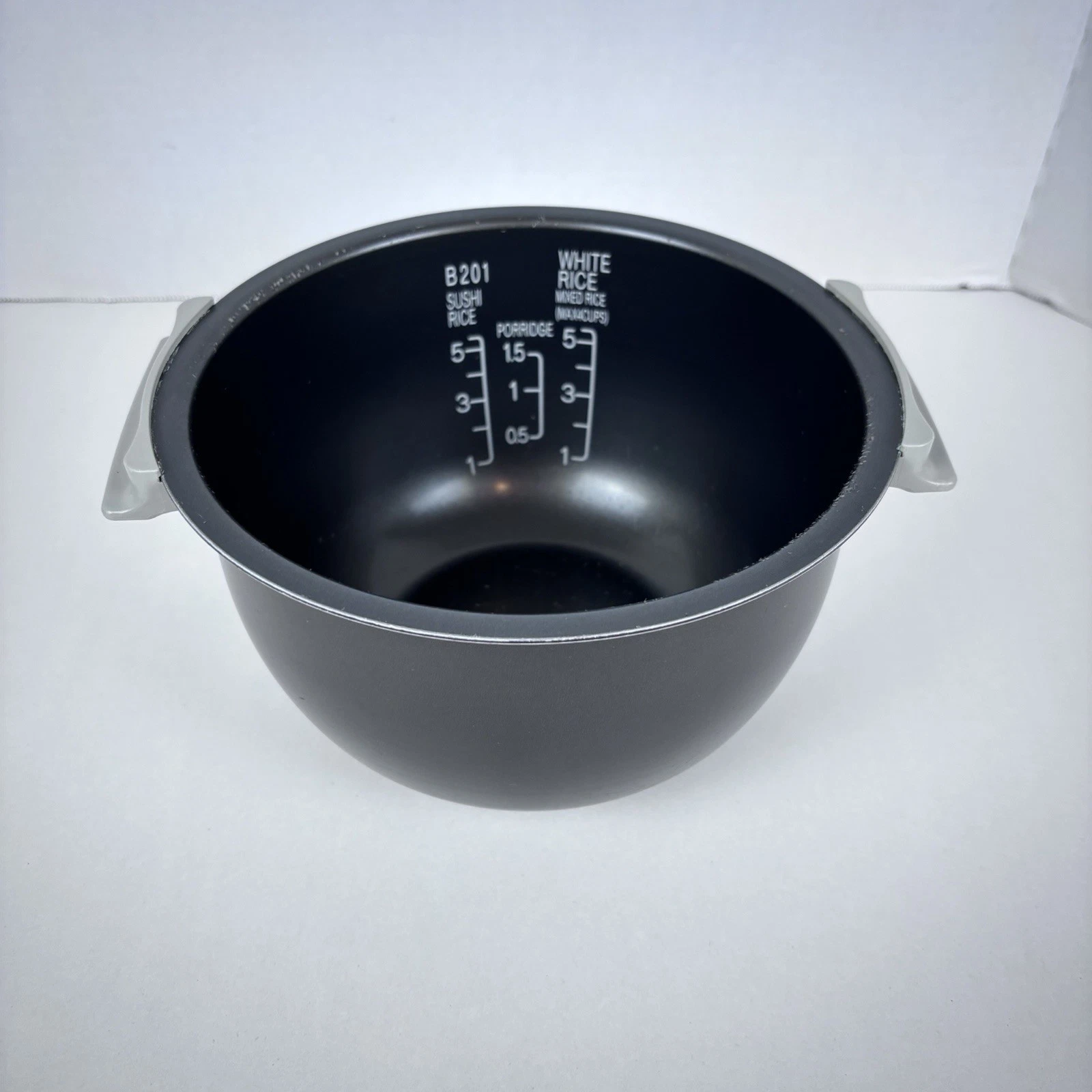 Zojirushi NS-ZCC10 5-1/2-Cup Neuro Fuzzy Rice Cooker Replacement Cook Pot Only
Opens in a new window