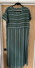Lovely Astex Dress Size 20 Excellent Condition By Yoins