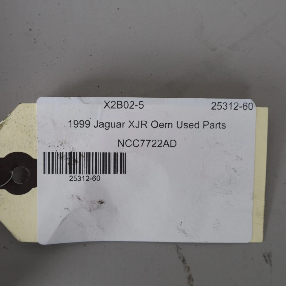 Salida de admisión de sobrealimentador Jaguar XJR 4.0 1998-1999 NCC7722AD OEM usada Foto 4 de 4