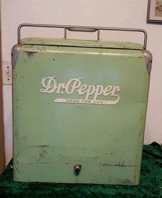 1950s DR PEPPER Metal Cooler - Embossed Lettering, Locking Lid - NICE!