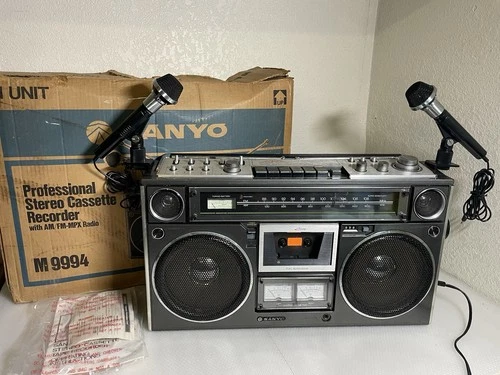 Sanyo Professional Stereo Cassette Recorder With AM/FM-MPX Radio M9994 ***READ**