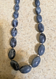 VINTAGE DENIM BLUE PLASTIC BEADED NECKLACE